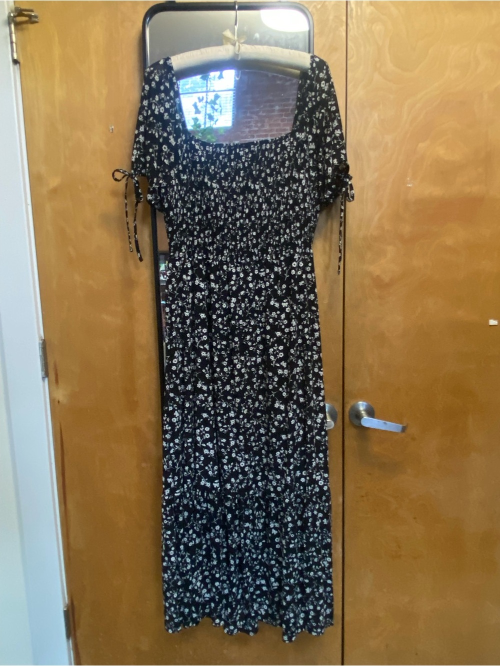Black White Floral Maxi Dress with Puff Cap Sleeves